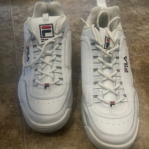 Fila shoes.  Great used condition.  . Size 10